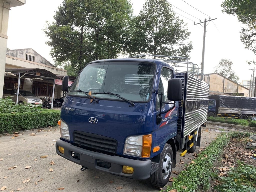 Hyundai N250 Thùng Bạt Vách Suốt