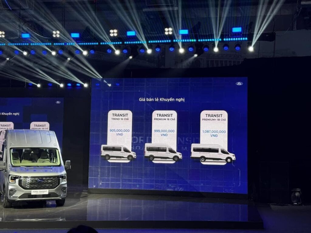 So Sánh Hyundai Solati Và Ford Transit