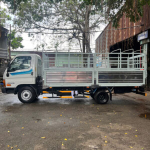 Hyundai N250SL Euro 5 Thùng Bạt