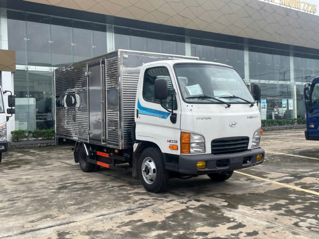 hyundai n250 euro 5 thùng kín
