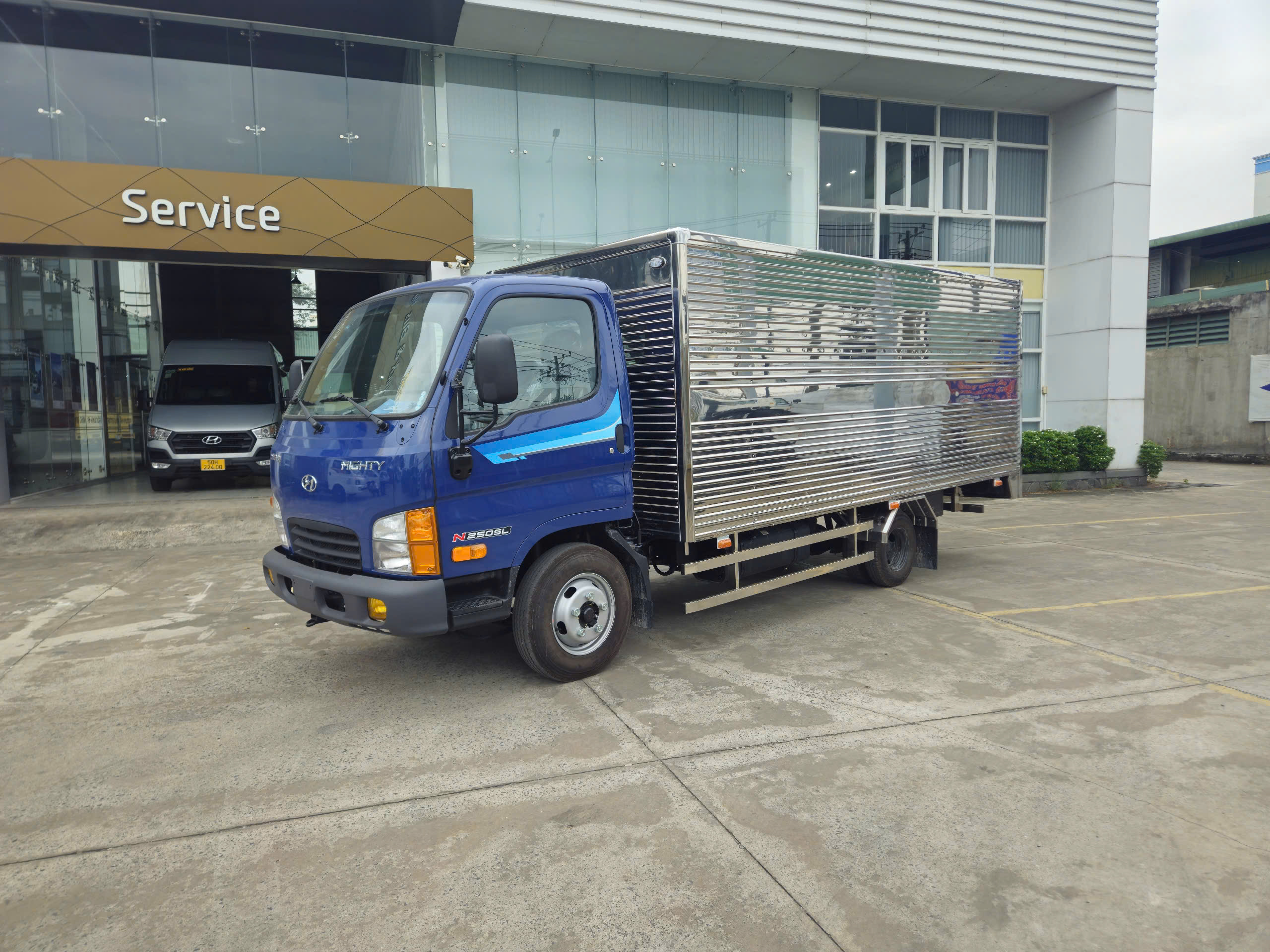 Hyundai N250SL Euro5 Thùng Kín